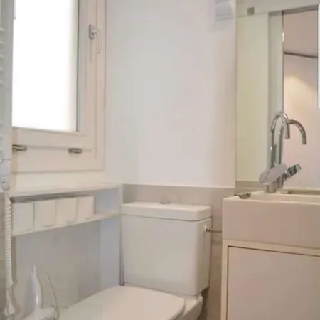 Апартаменты Top Location Modern Flat